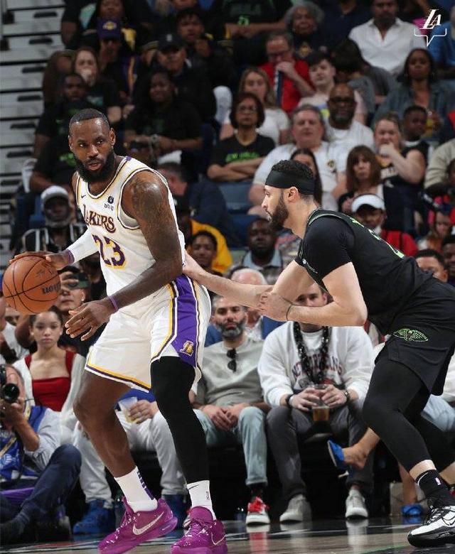 九游游戏官网首页詹姆斯焦点对战,西亚卡姆与90激战TES分钟,比赛局势复杂胜负难料!