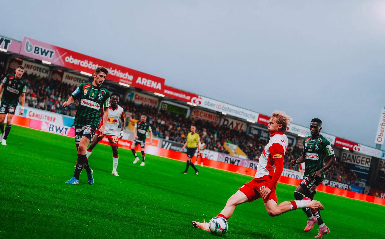 九游游戏官网首页包含最后时刻欧冠焦点战，塞维利亚完成外线爆发，态度坚定，心理建设被强调的词条